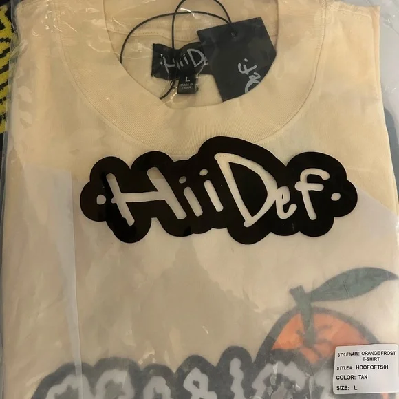 HiiDef Tan Orange Frost Logo
T-Shirt - LARGE - Picture 3 of 7